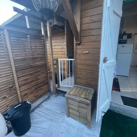 2 Bungalows Au Bord De La Plage De Montal A Moule Loues Individuellement Ou Ensemble Le Moule Exterior photo